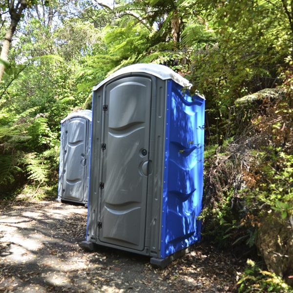 portable restroom available in Arenac County for short and long term use